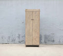 52-6887, Houten kast met legplanken