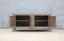 52.7702, Houten dressoir met 4 deuren