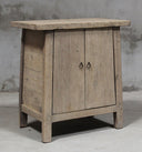 BT-1832, Kleine houten kast