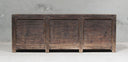 BT-1987, Donker houten dressoir