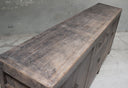BT-1990, Donker houten dressoir