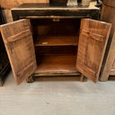 DS 256, Klein zwart dressoir