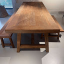 ET 324, Eettafel van teakhout