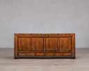 L-01, Oranje dressoir