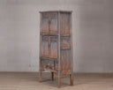 L-27, Houten kast