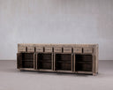 L-30, Groot houten dressoir