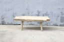 L251, Salontafel