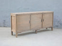 L365, Houten dressoir met 3 deuren