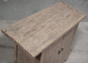 L375, Klein houten dressoir