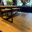 SET 001, Eettafel met wit blad en stalen onderstel