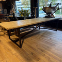 SET 001, Eettafel met wit blad en stalen onderstel