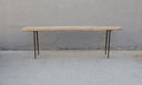 U 136, Lange houten sidetable