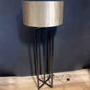 VL 104, Zwart stalen vloerlamp