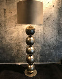 VL 106, Vloerlamp bollen, zilver