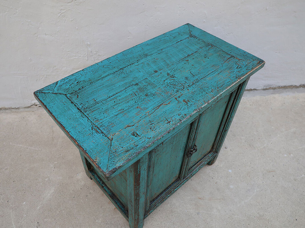 42-3616, Small blue cabinet