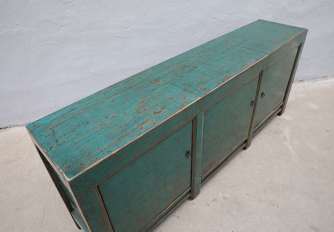 42-3627, Blue/green dresser with 3 doors