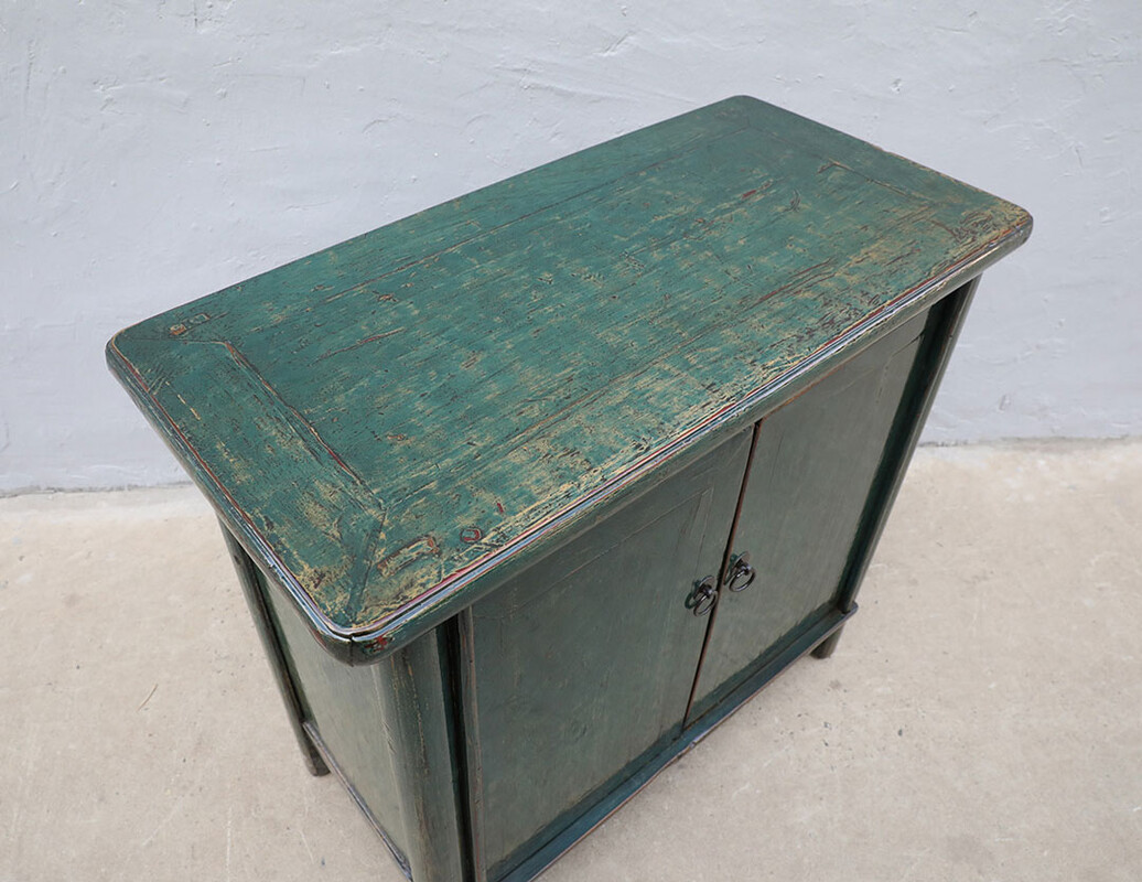 42-3633, Blue cabinet with hidden drawers