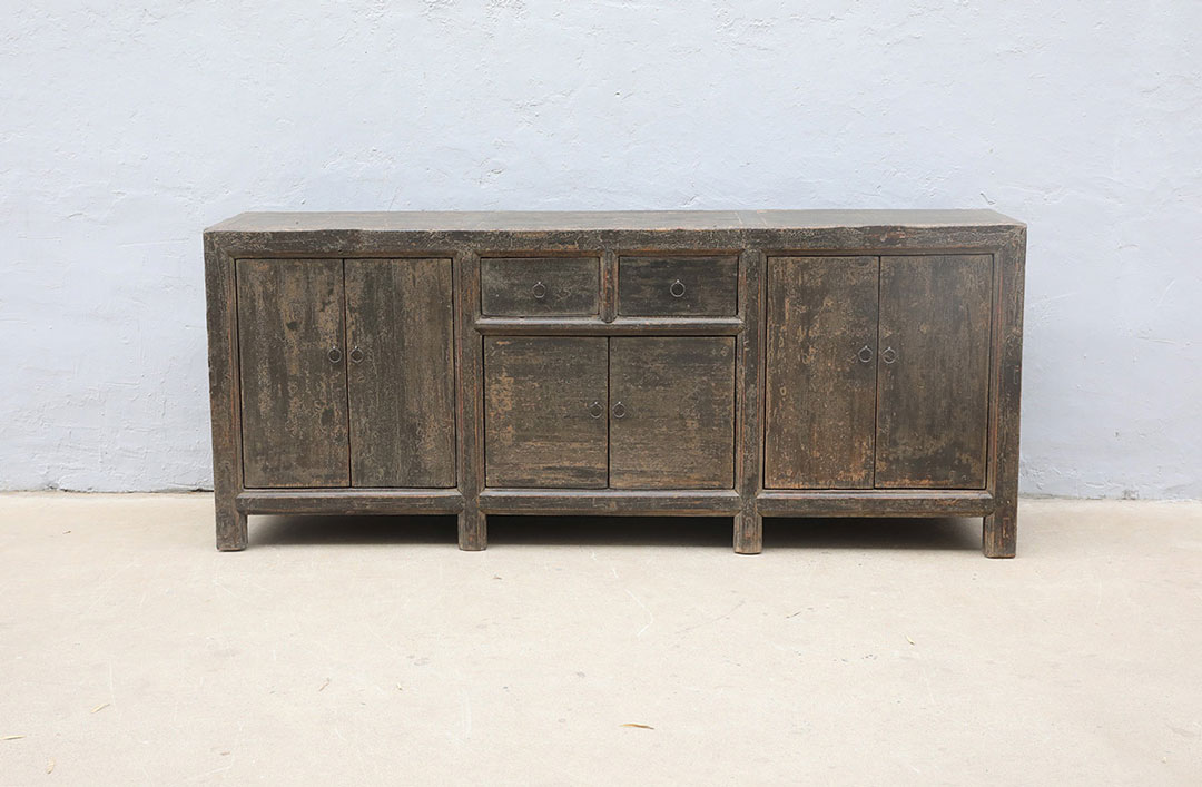 42-3828, Dark wooden sideboard