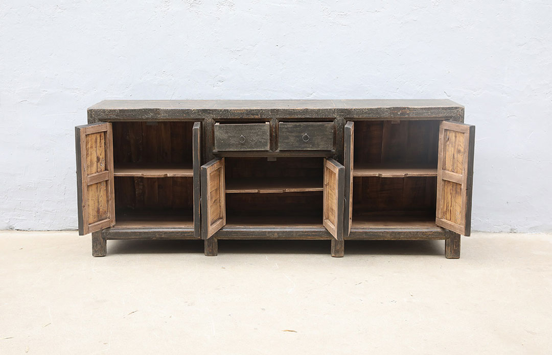 42-3828, Dark wooden sideboard