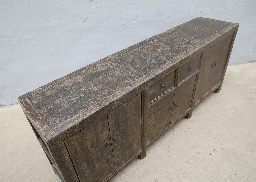 42-3828, Dark wooden sideboard