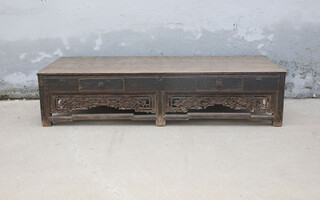 42-6115, Coffee table with drawers and details