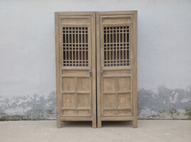 42-7126, Wooden cabinet, old door