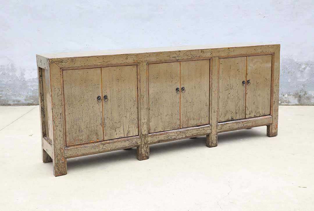 42-7684, Lacquered sideboard 