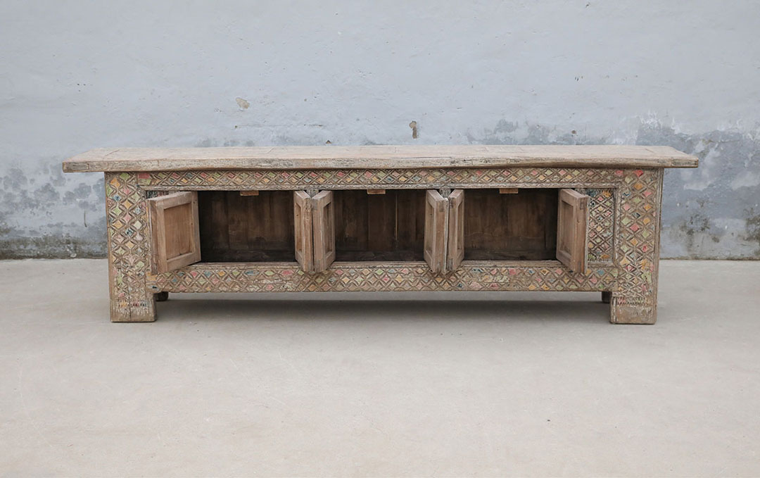 42-8019, TV cabinet with carving 