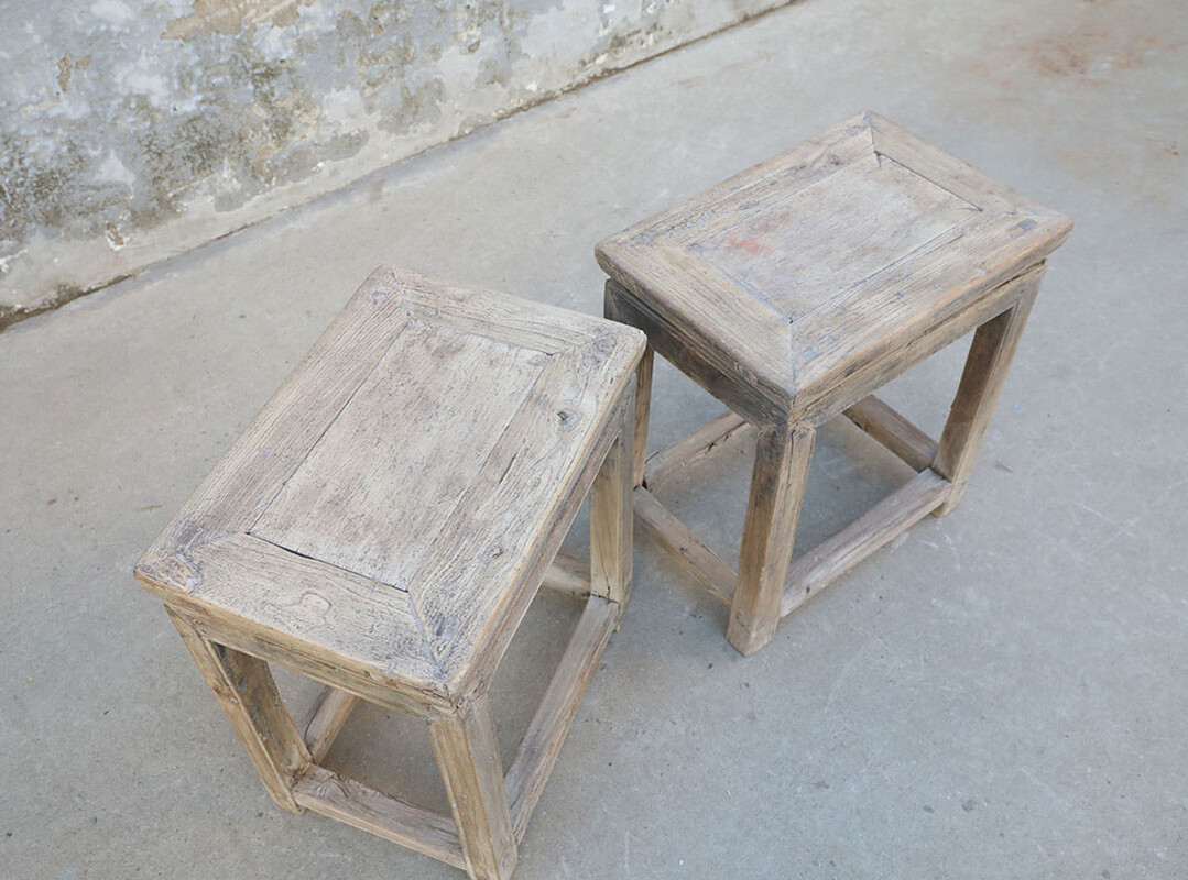 42-9356, Small side tables