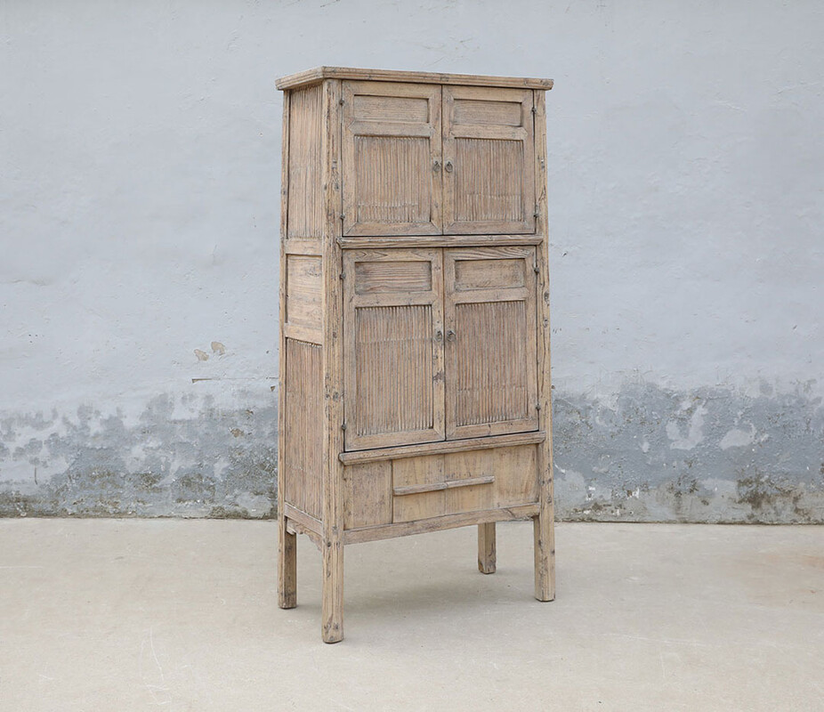 A127, Wooden cabinet