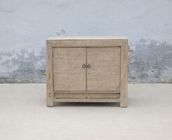 A131, Wooden dresser