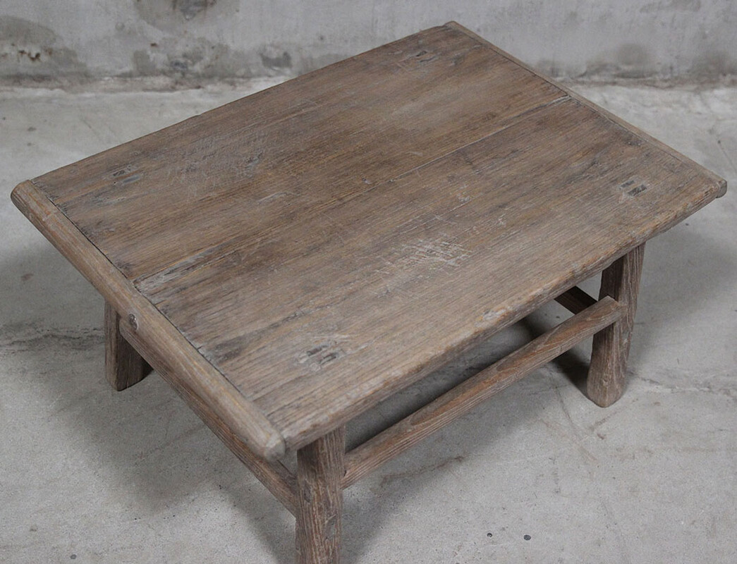 BT-1844, Wooden coffee table