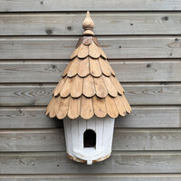 DE 331, Wooden birdhouse