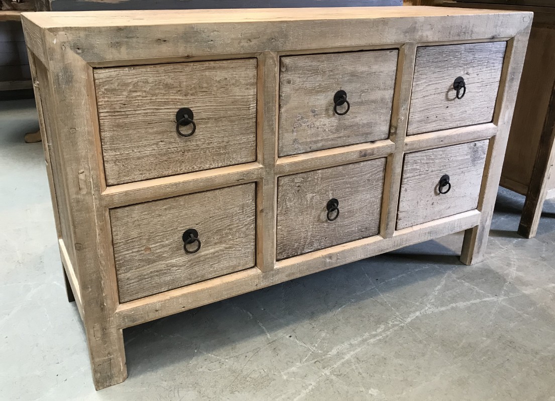 DS 236, Blank wooden sideboard