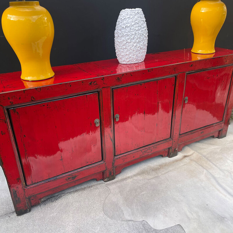 DS 404, Red sideboard with 3 doors