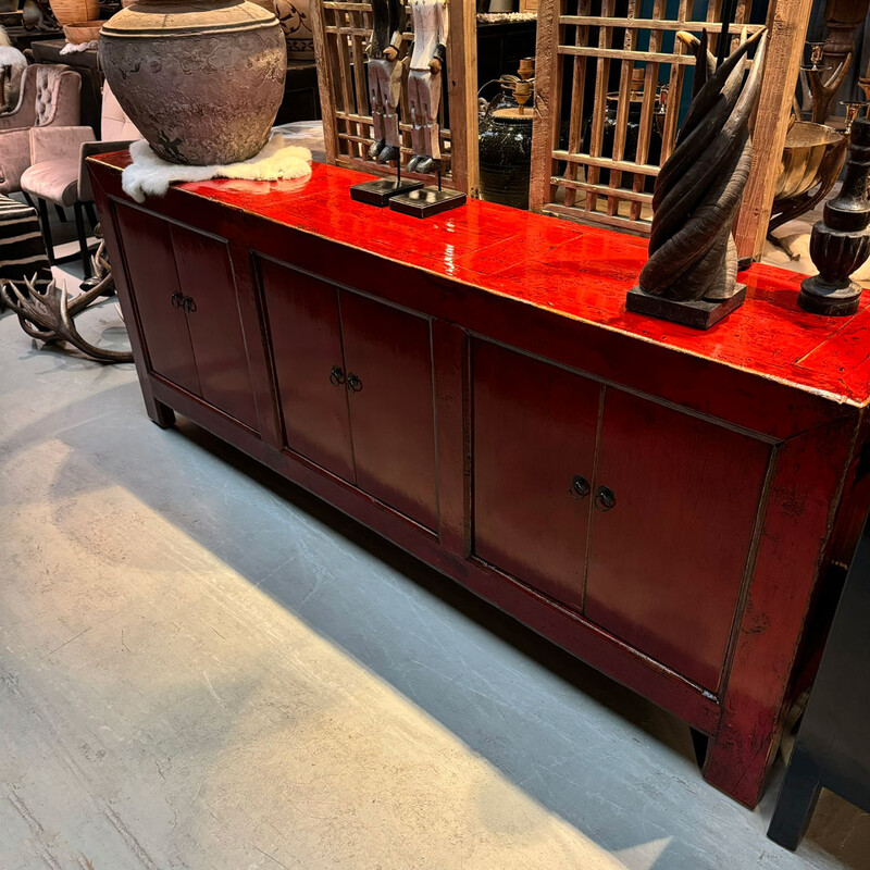 DS 457, Red dresser 6 doors