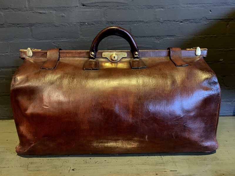 Edwardian 'Gladstone' Bag in Long-Grain Leather at 1stDibs