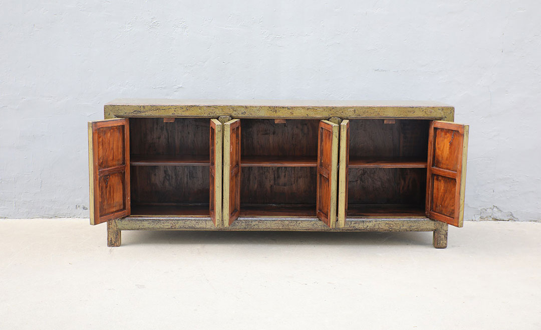 U 172, Green dresser with patina