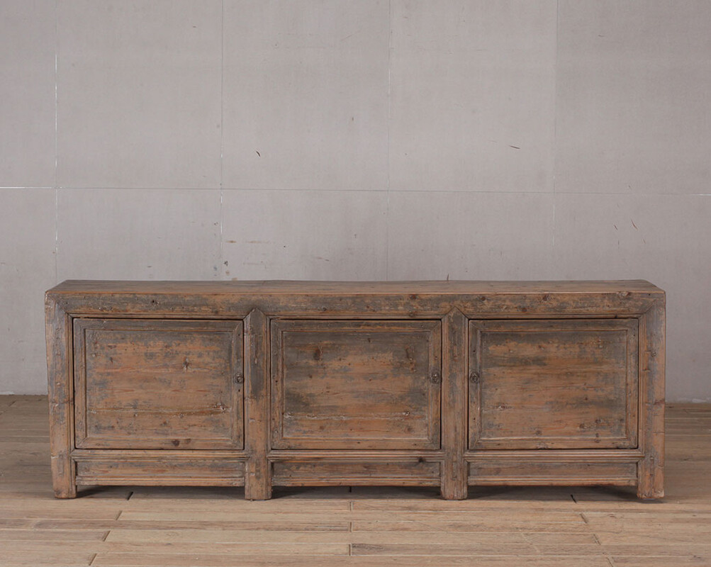 U024, Wooden sideboard