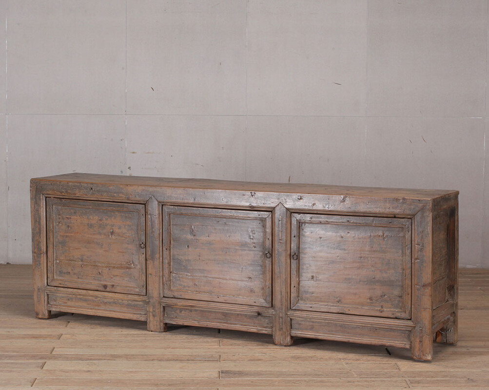 U024, Wooden sideboard