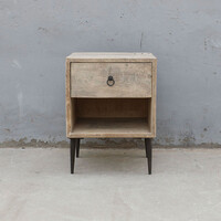 VM 190, Wooden nightstand